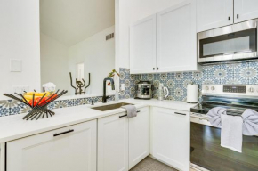 Palm Harbor Paradise with Community Pool!